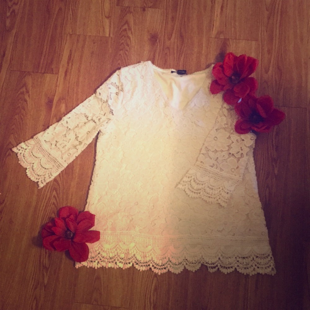 White laced shirt/blouse